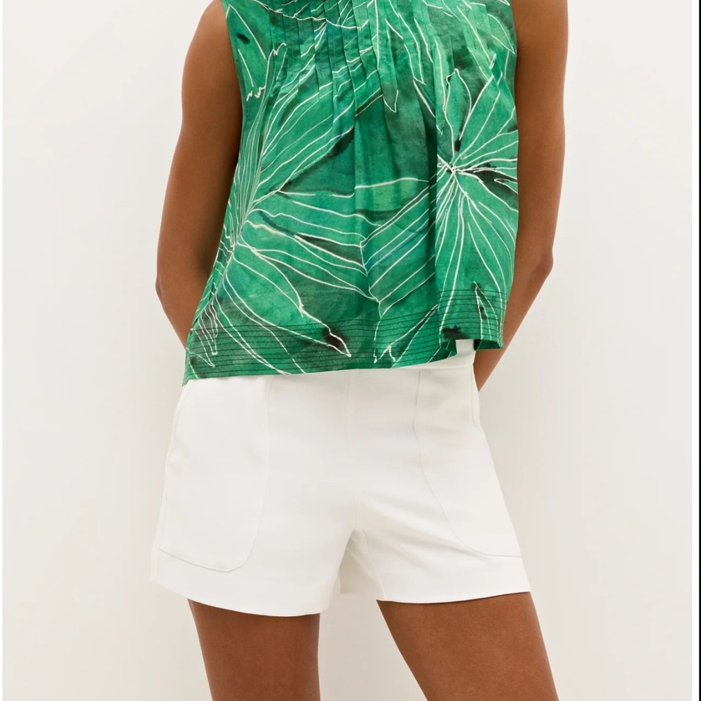 Marie Oliver White Mia Shorts 12